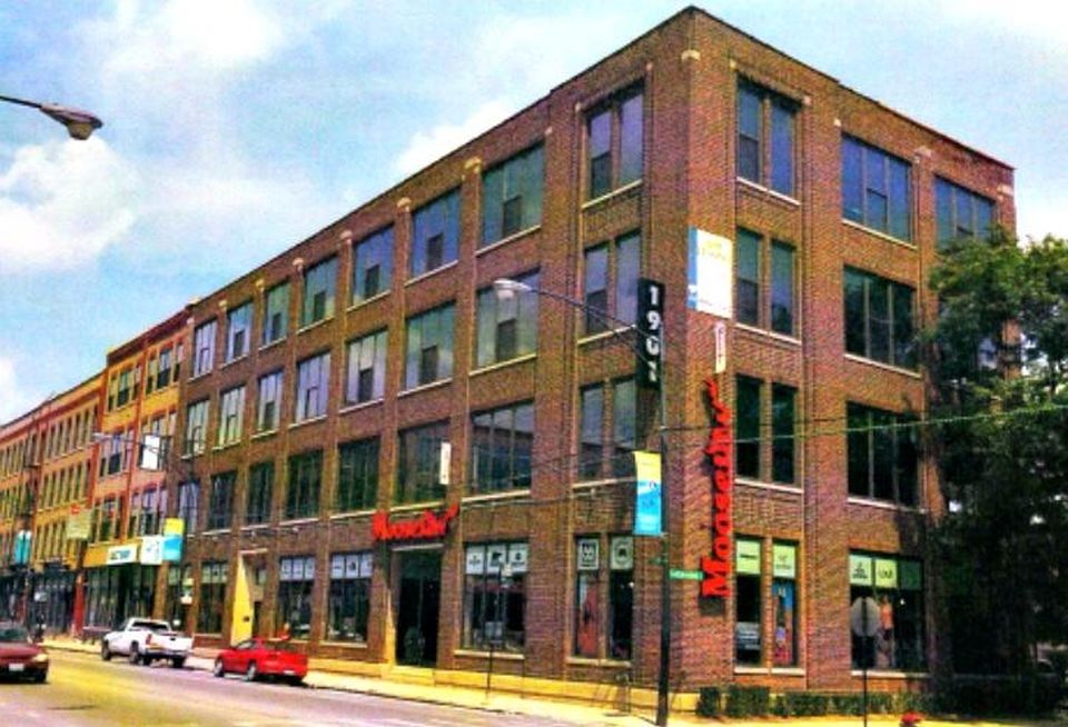 Mixed use at Clybourn and Kenmore Avenues, Chicago, IL