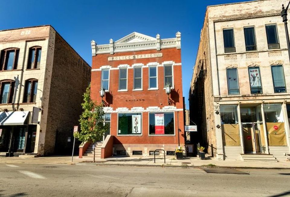 2128 North Halsted, Chicago