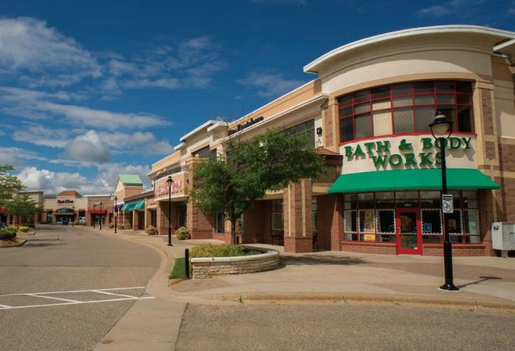 Blaine Shopping Center in Blaine, MN