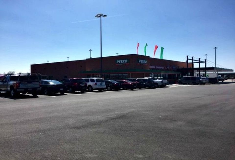 Petro Travel Plaza at RidgePort Logistics Center, Wilmington, IL