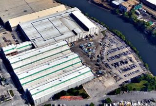 A 2.2 acre parcel of land in Chicago's North Branch Industrial Corridor.
