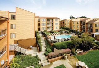 Institutional Investors Pouring Equity With 'Urgency' Into Mid-Market Multifamily
