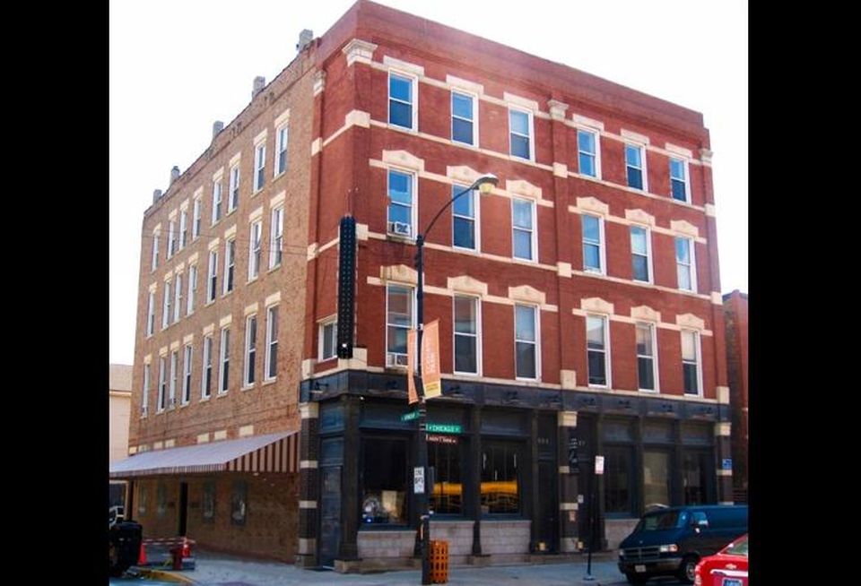 1523 West Chicago Avenue, Chicago