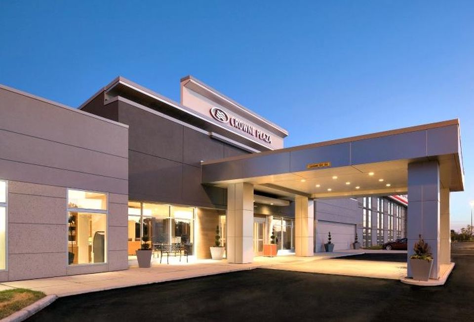 Crowne Plaza Chicago SW-Burr Ridge hotel, Burr Ridge, Illinois