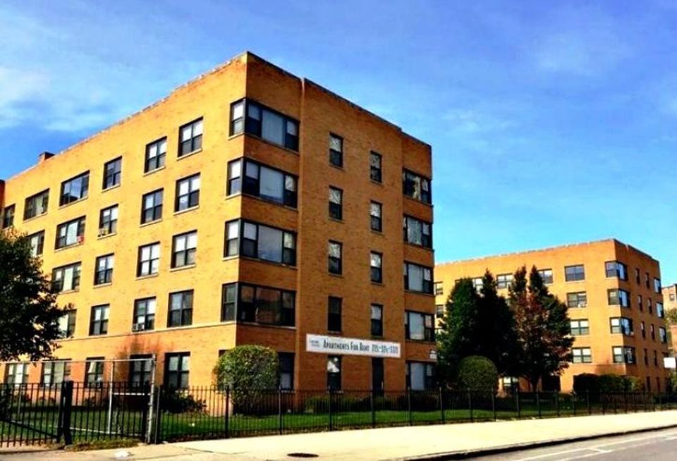 7500 South Shore Drive, Chicago