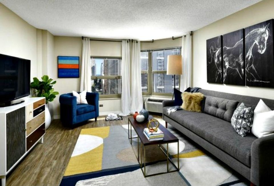Chestnut Place, Chicago