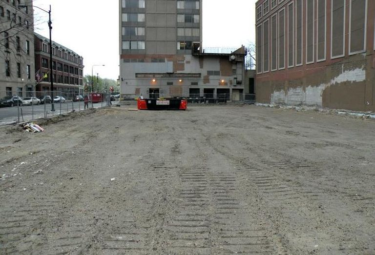 The site of a 29-story Hilton hotel at 1000 S Wabash, Chicago, IL