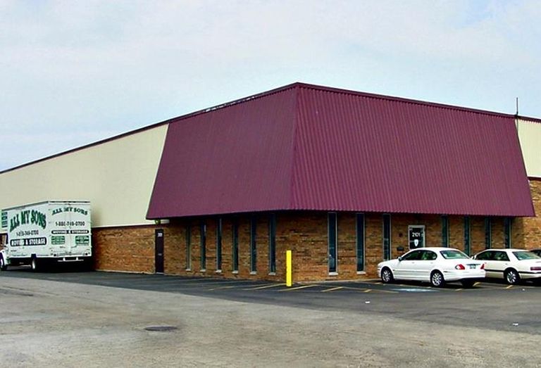 2105 West 21st Street, Broadview, Ill.