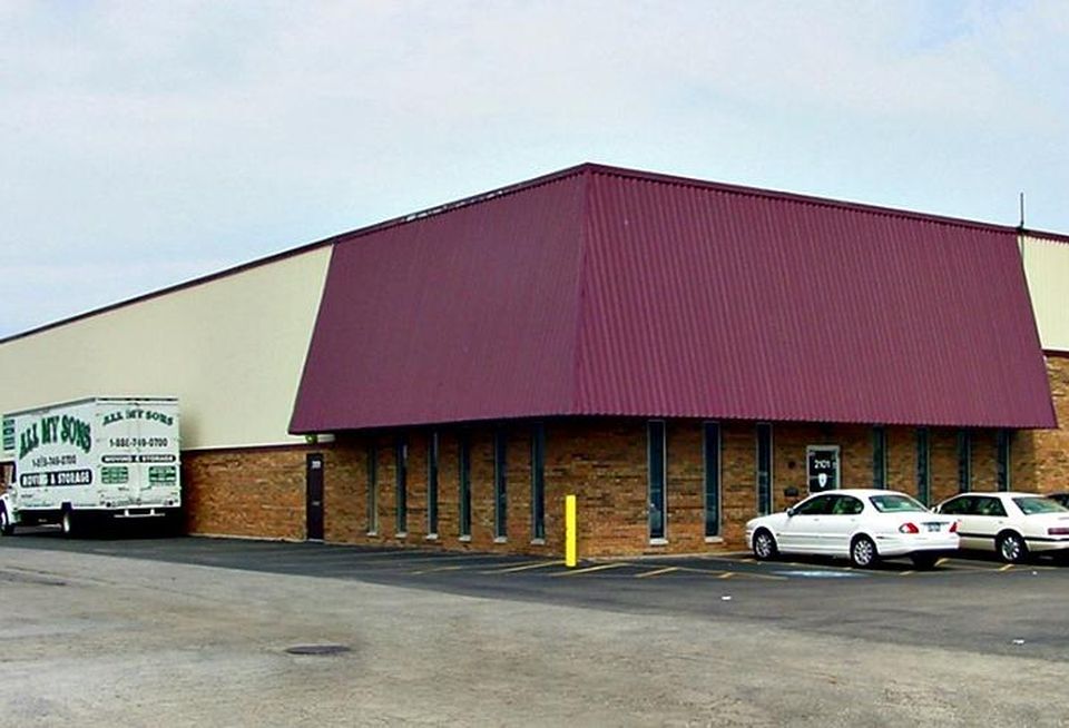 2105 West 21st Street, Broadview, Ill.