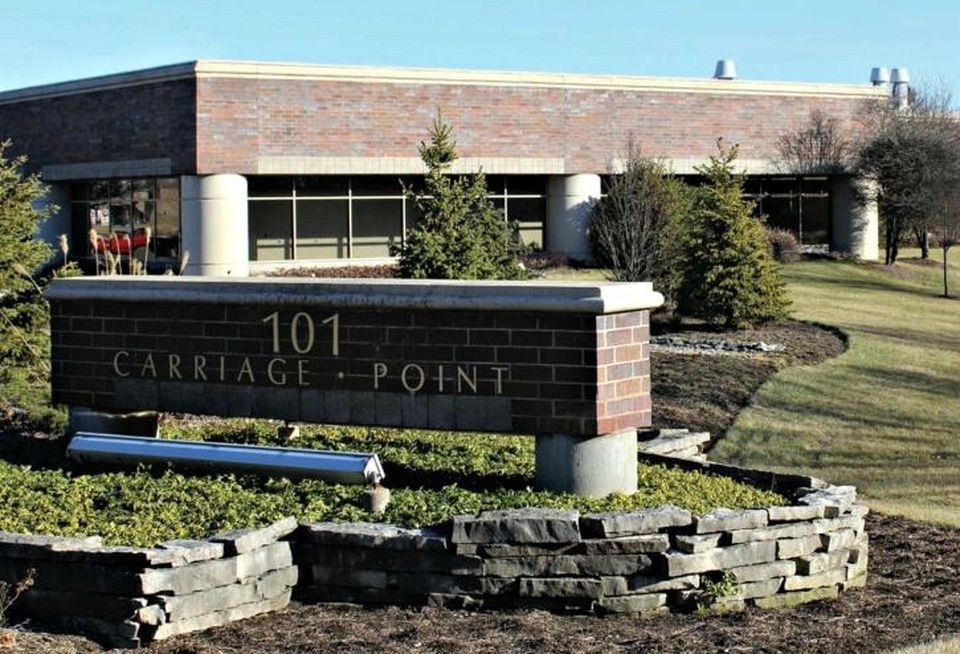 101 Waukegan Road, Lake Bluff, Illinois