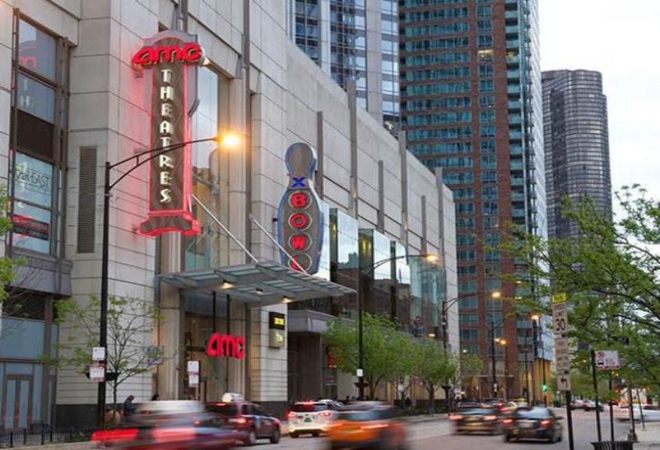 HFF facilitated Intercontinental Real estate's sale of River East Center to Madison Capital.