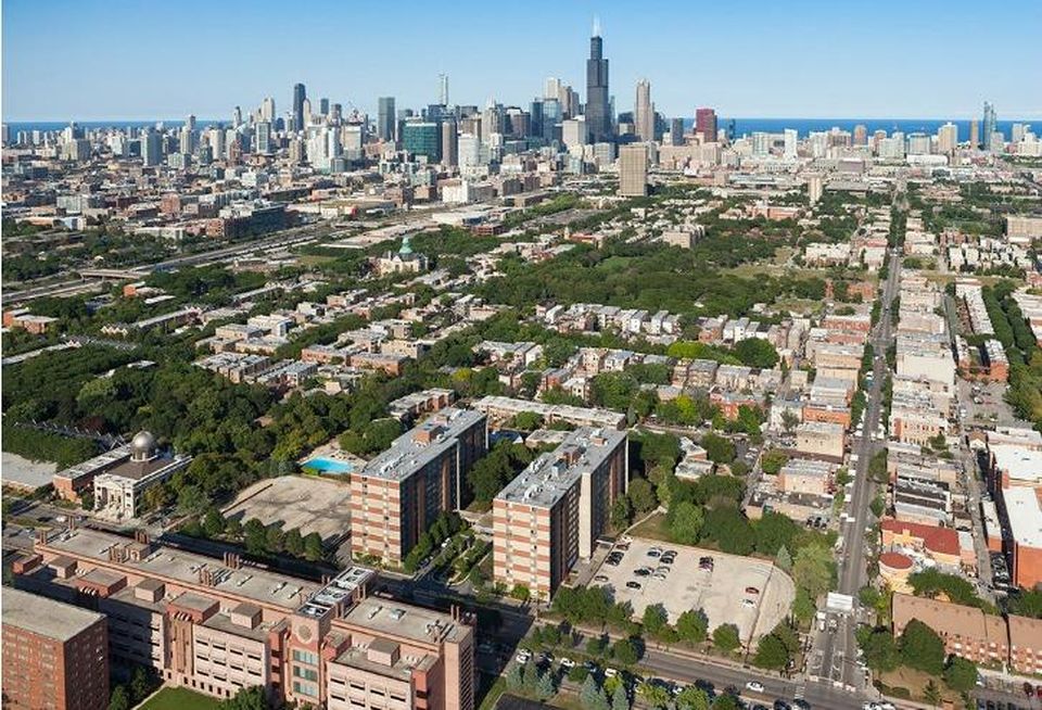 An $111 million joint venture arranged by Chicago-based institutional brokerage firm KIG is planning a 5.65-acre mixed-use development in the heart of the Illinois Medical District on Chicago’s Near West Side. The project includes renovations to the existing Medical District Apartments complex (pictured in foreground).