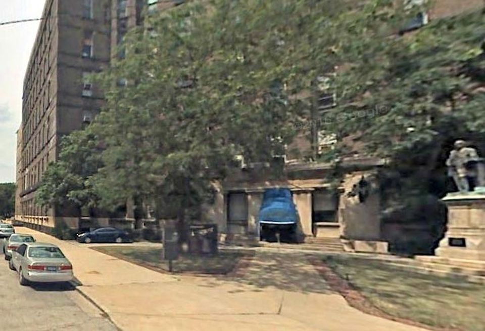 Michael Reese Hospital Singer Pavilion, Chicago