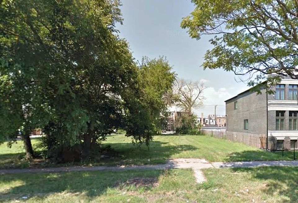 A vacant lot on the 4500 block of South Prairie Avenue in Chicago