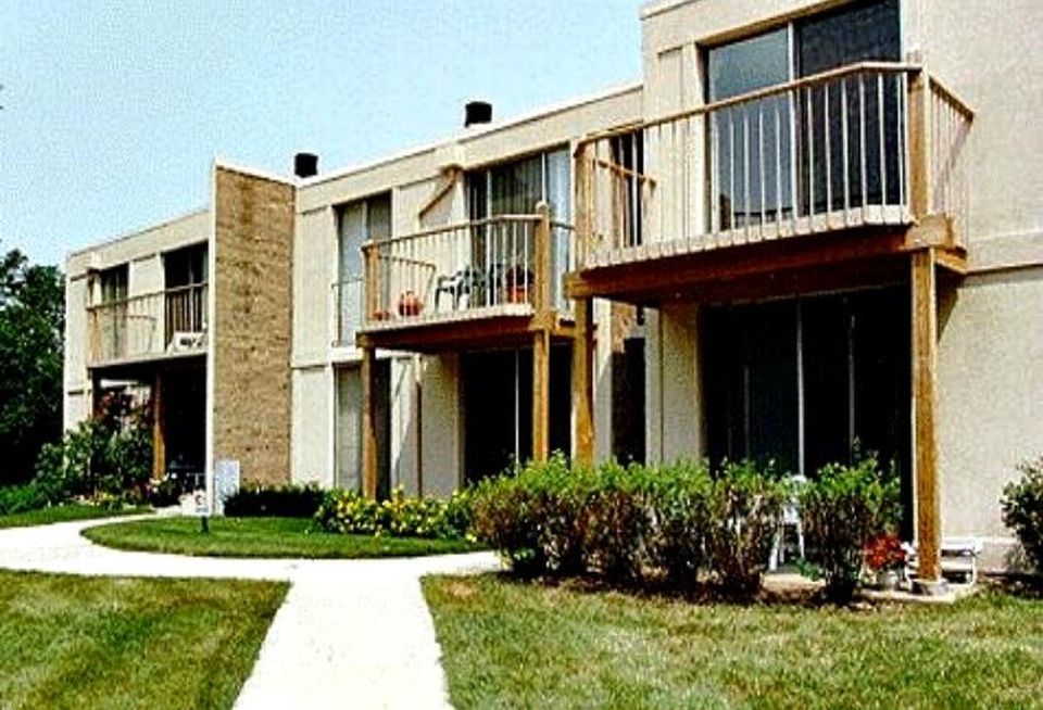 Timber Creek Apartments, Woodridge, IL