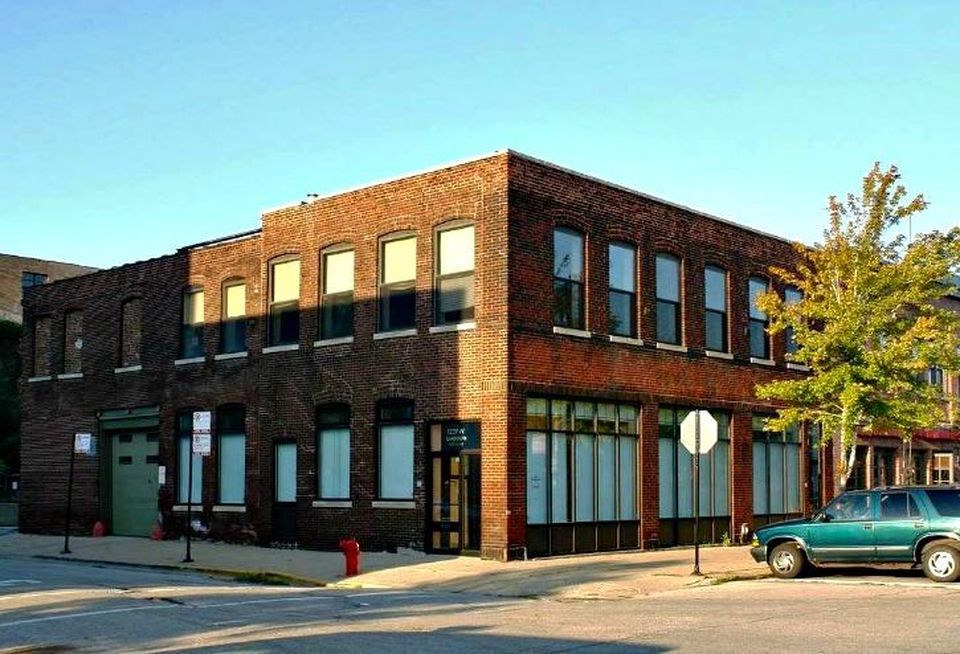 Thor Equities bought 1229 W Randolph in the West Loop for $1.9M.