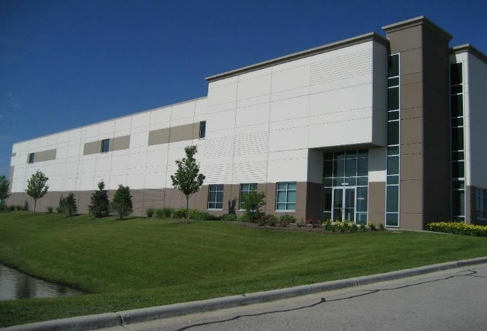 Chicago area industrial real estate leasing
