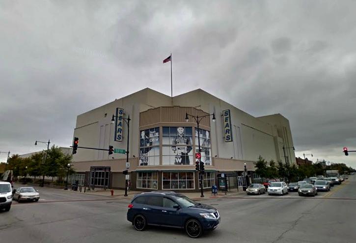 Chicago retail real estate, Sears Troubles