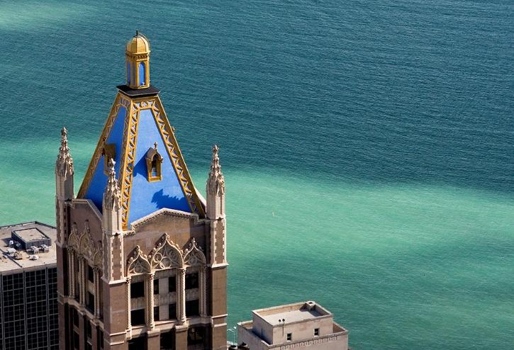 680 North Lake Shore Drive, Chicago