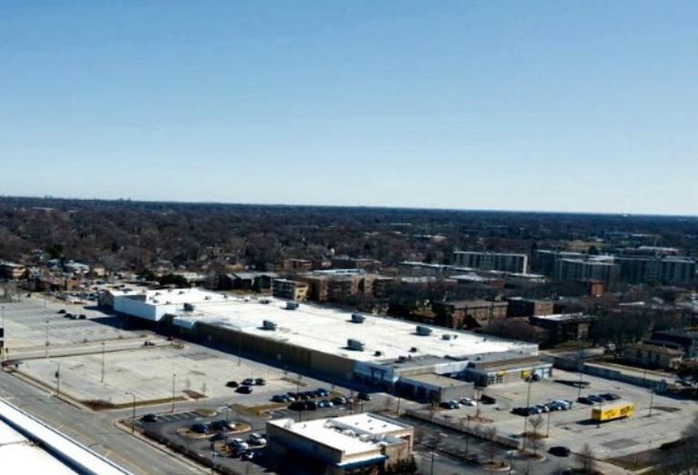 Chicago suburban retail real estate
