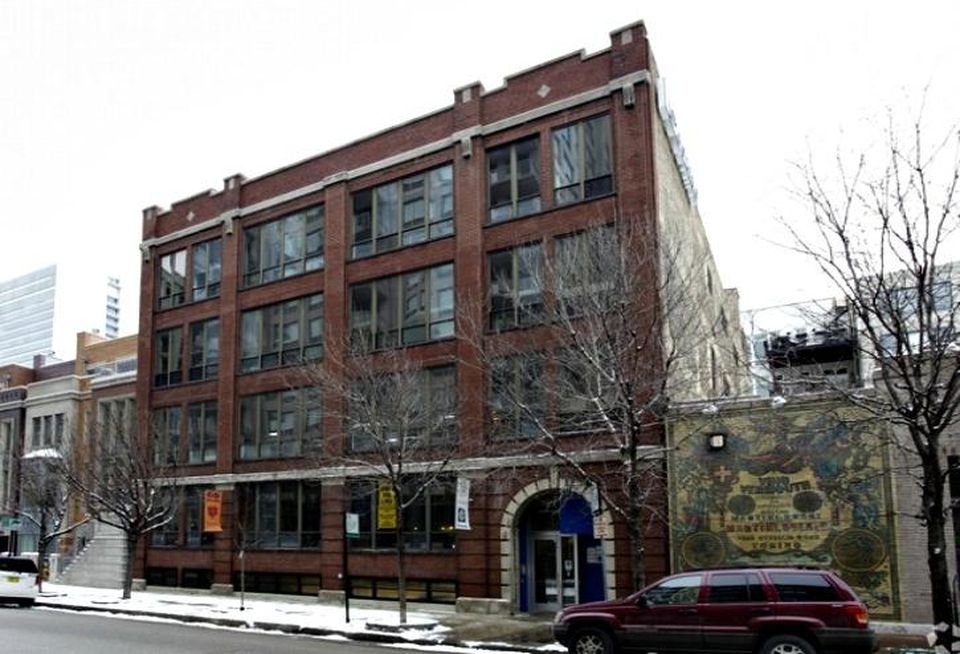 420 W Huron, Chicago, IL