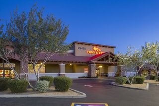 Plenty Of Buyers For Phoenix Neighborhood Retail