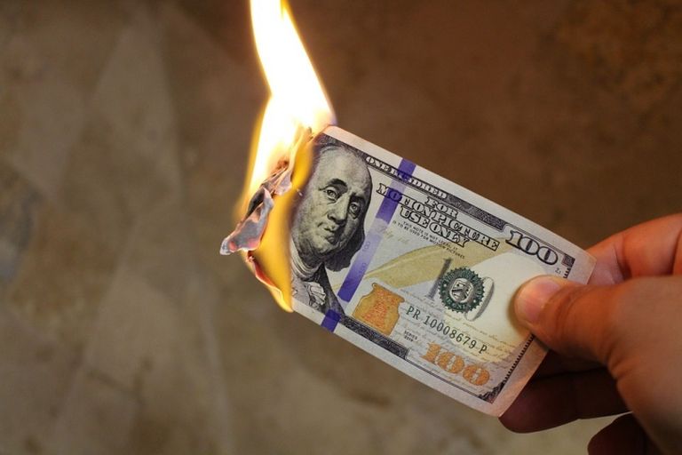 burning-money pixabay