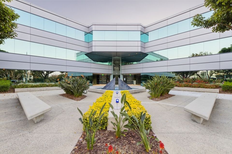Carlsbad Airport Plaza