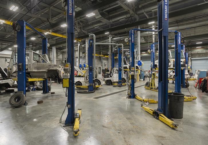 Warehouse Garage Area for United Airlines