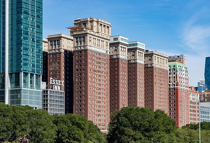 Unpaid Property Tax Bills Further Burden Struggling Hotels, Malls