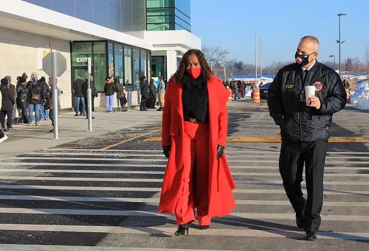 South Suburban Mayors Rolling Out The Welcome Mat For Amazon, Despite The Costs