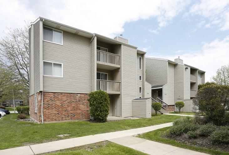governors-house-apartments-university-park-il