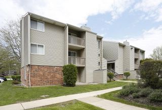 governors-house-apartments-university-park-il
