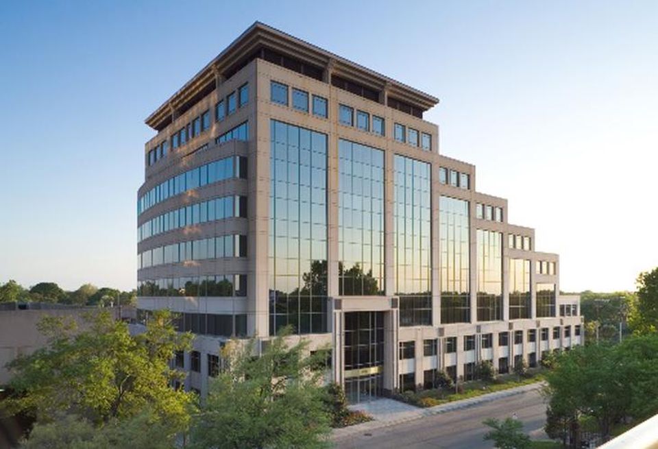 JLL will lease a nine-story, Class-A office tower at 5950 Sherry Lane. The property near Northwest Highway and Dallas North Tollway has more than 196k SF of offices with 31k SF for lease, including 16k SF of contiguous space and spec suites scheduled to deliver later this year.