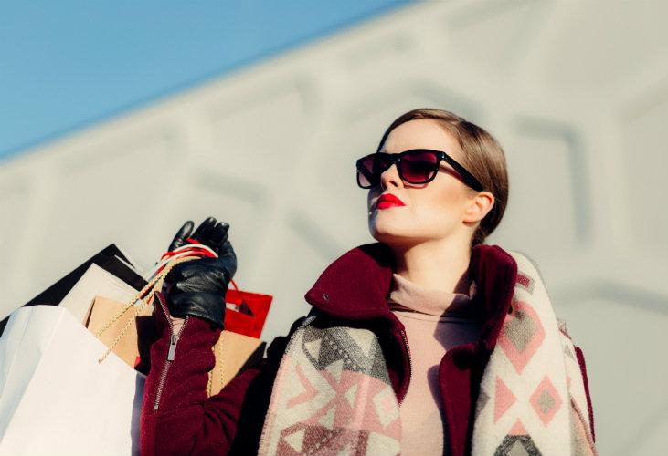 shopping, retail, women, shopping bags, consumers, consumer spending