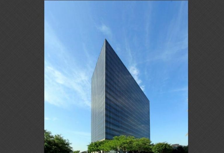 24 Greenway Plaza