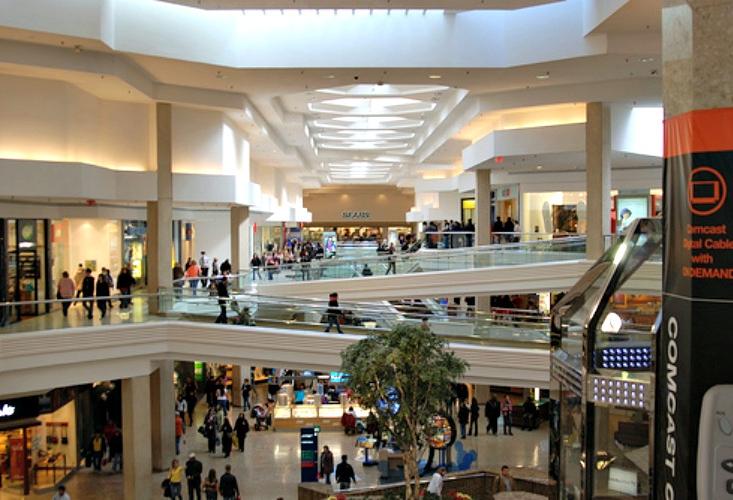 Woodfield Mall, Schaumburg, Illinois