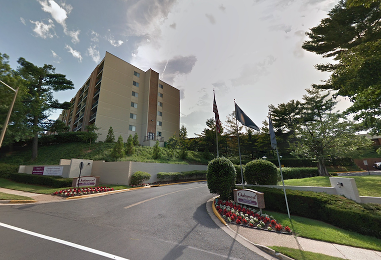 Oakwood Falls Church apartments