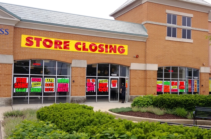 mall woes, store closure, empty storefront, vacant store