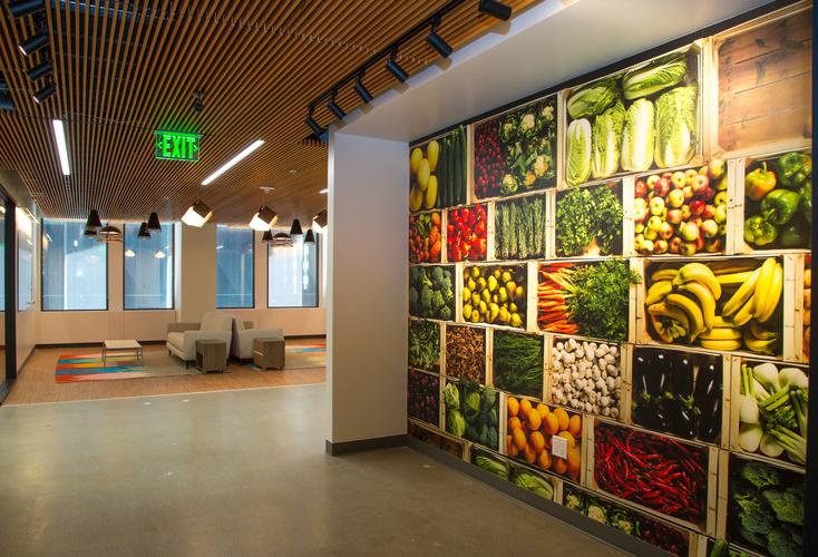 Instacart uses images of produce to add a supermarket feel to its corporate headquarters.
Credit: JLL