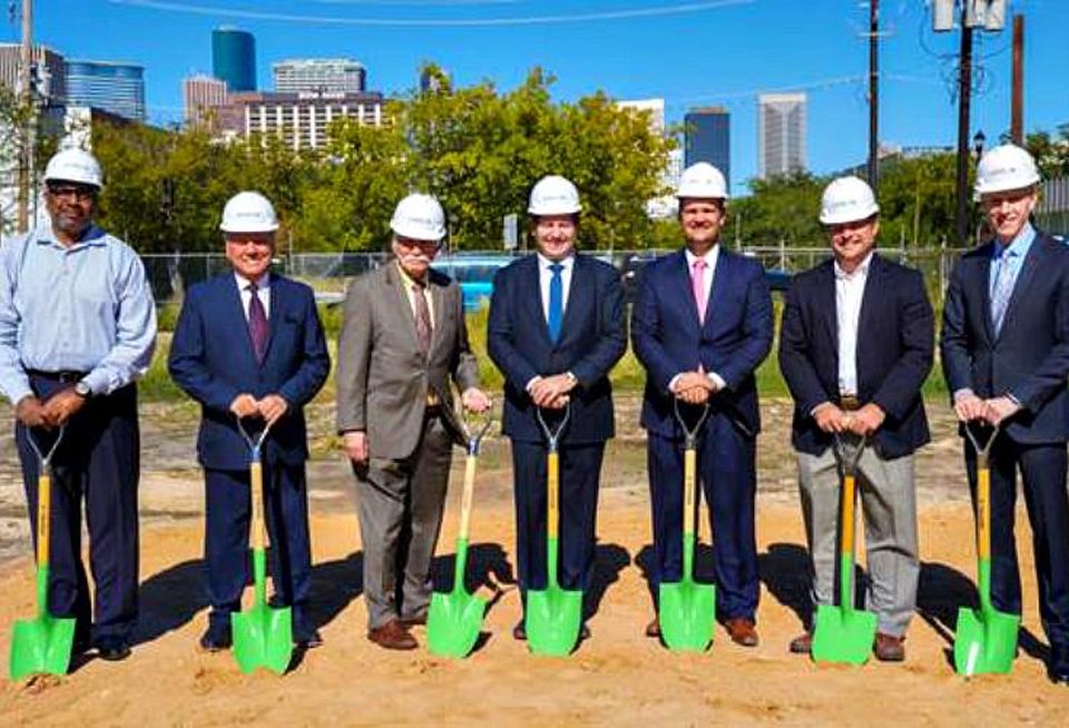 Midtown Redevelopment Authority executive director Matt Thibodeaux; Midtown Management District board chairman William Franks; Houston chief development officer Andy Icken; Caydon principal Joe Russo; Caydon COO Derrek LeRouax; HOAR Construction vice president Brian Cook and Houston Director of Planning and Development Patrick Walsh