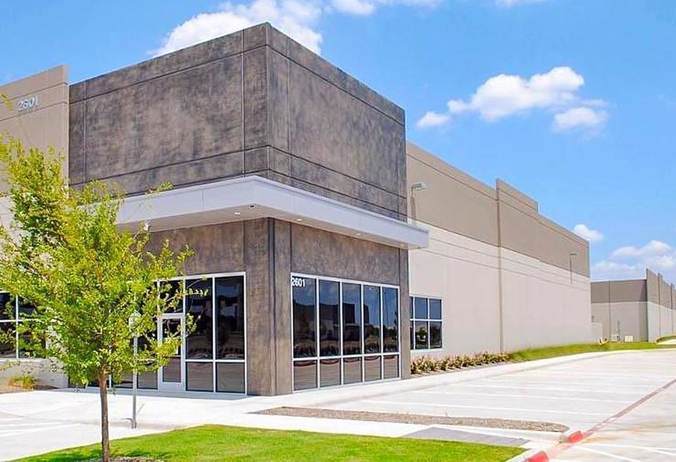 Moving Office Equipment leased 8K SF at 2601 Northern Crossing Blvd. in Fort Worth. Citadel Partners’ Mac Morse represented MOE. Stream’s Seth Koschak and Forrest Cook represented the landlord in the five-year lease.