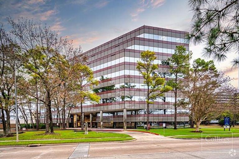 World Houston Plaza, a 216.9K SF office building located at 15710 John F. Kennedy Blvd. in north Houston.