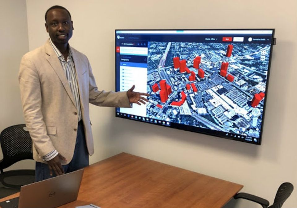 JLL Geospatial Strategist Jermaine Smith 