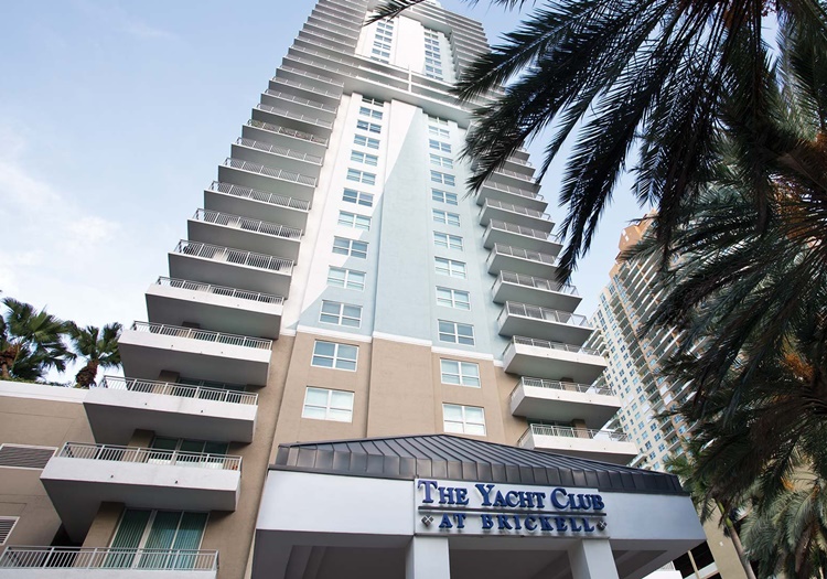 Yacht Club at Brickell Aimco