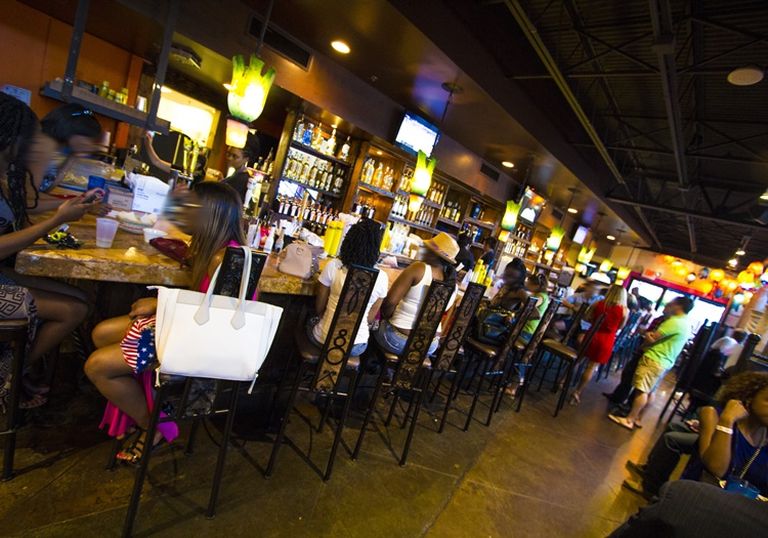 bar 