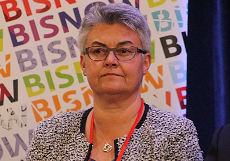 Sylvia WilksVP, OperationsTireHub