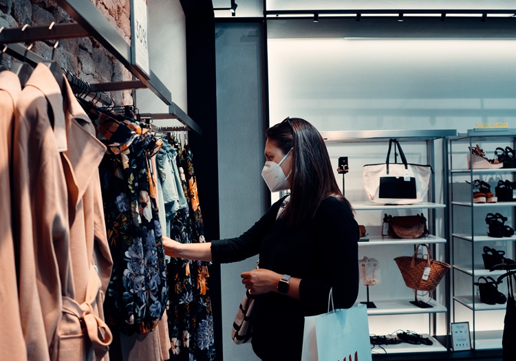 As Retail REIT Losses Deepen, Optimism Returns With Vaccine News, Spending Rebound