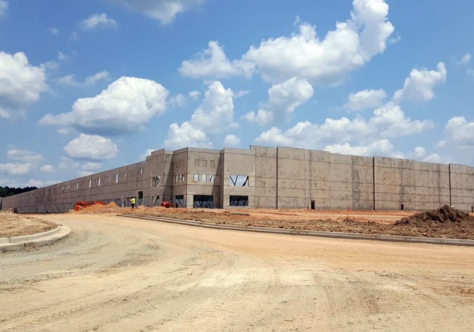 Core5 Logistics Center at Shugart Farms