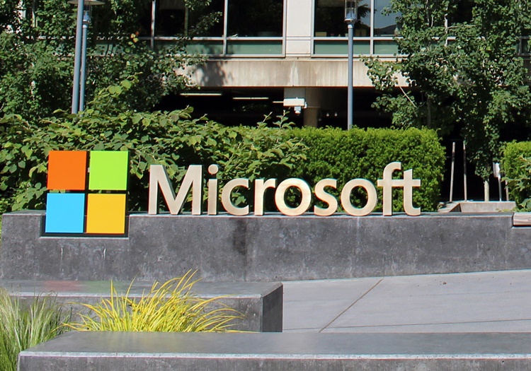Meta, Microsoft Gain Ground On Amazon As AI Arms Race Accelerates